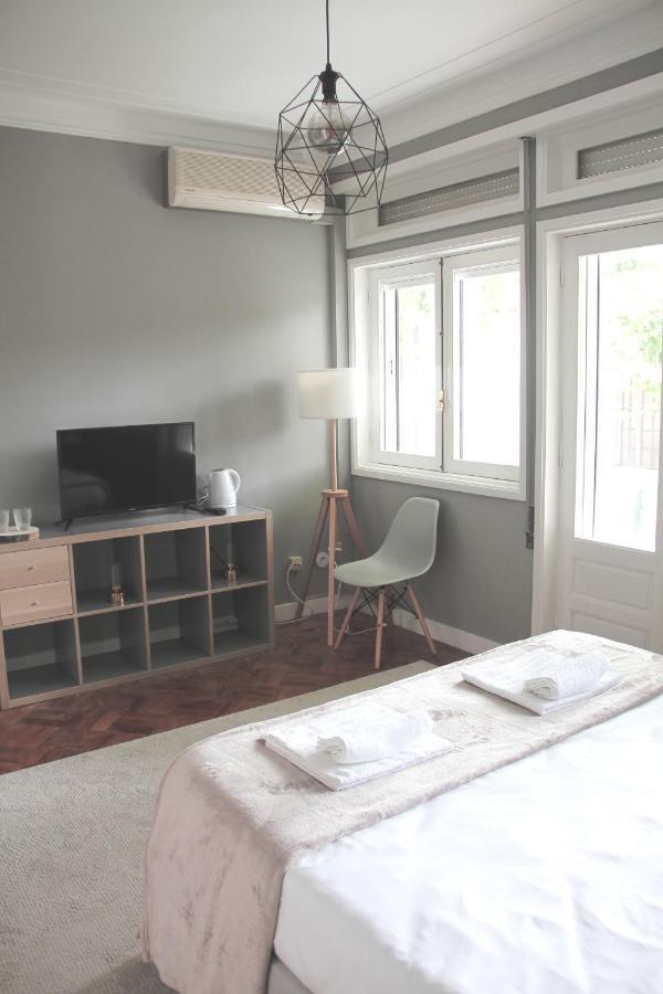 Genius Loci Guesthouse มาโตซีนโญส ภายนอก รูปภาพ