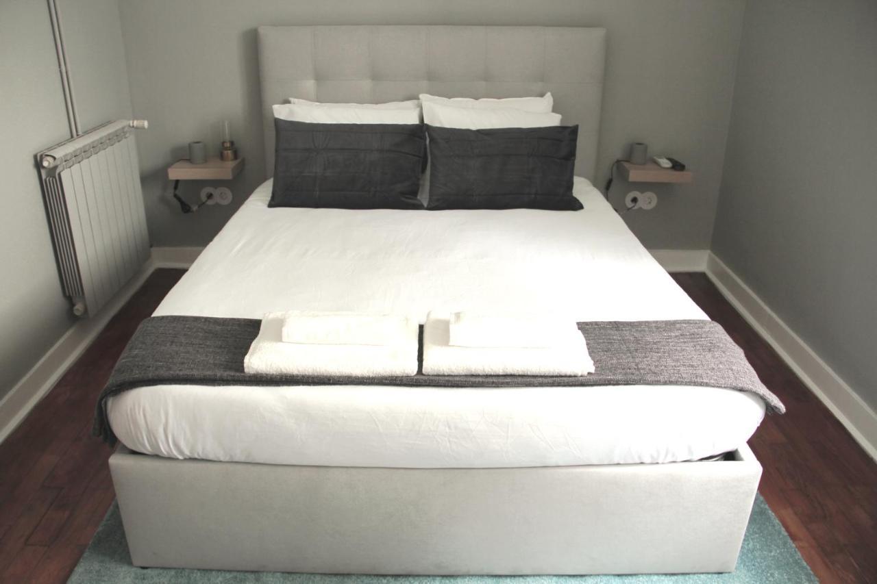 Genius Loci Guesthouse มาโตซีนโญส ภายนอก รูปภาพ