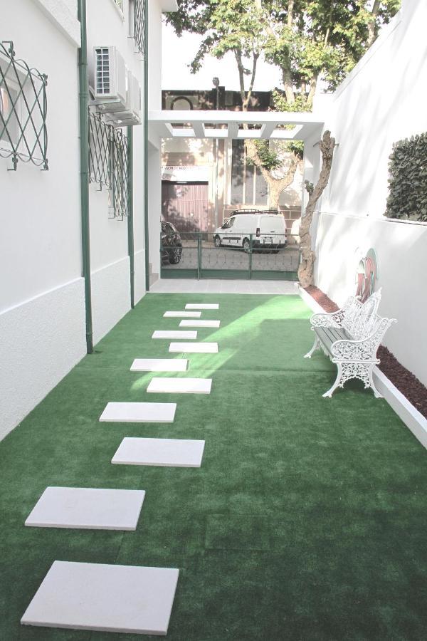 Genius Loci Guesthouse มาโตซีนโญส ภายนอก รูปภาพ