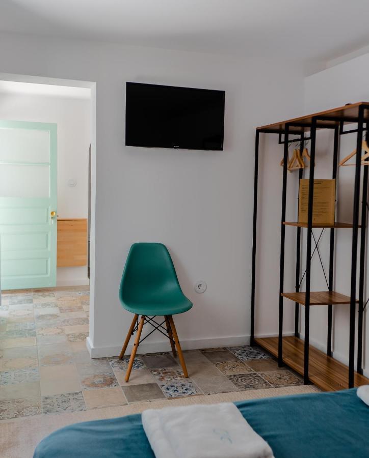 Genius Loci Guesthouse มาโตซีนโญส ภายนอก รูปภาพ