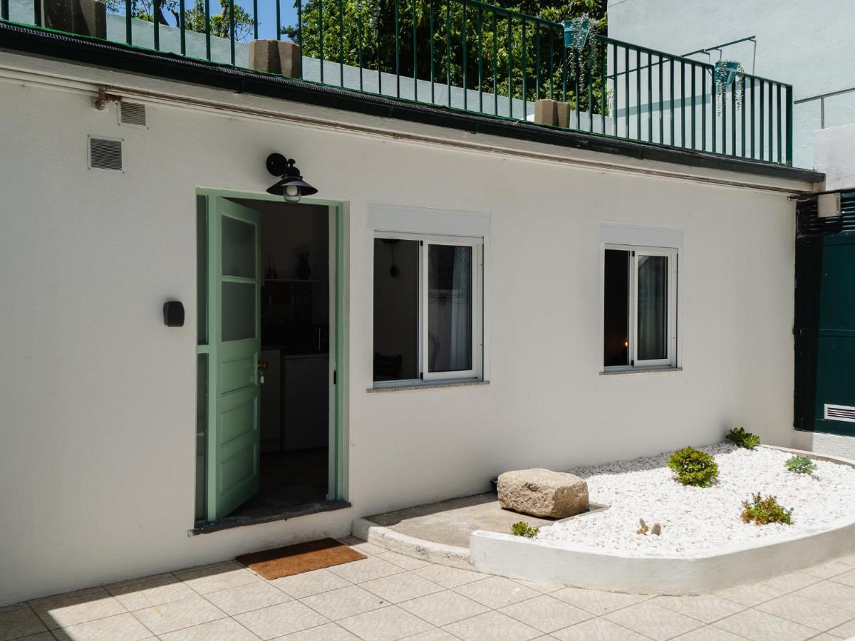 Genius Loci Guesthouse มาโตซีนโญส ภายนอก รูปภาพ